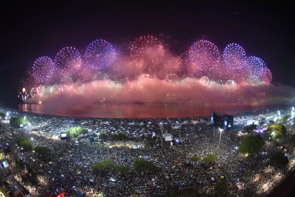 Riotur divulga programação completa do Réveillon Rio 2024 Riotur